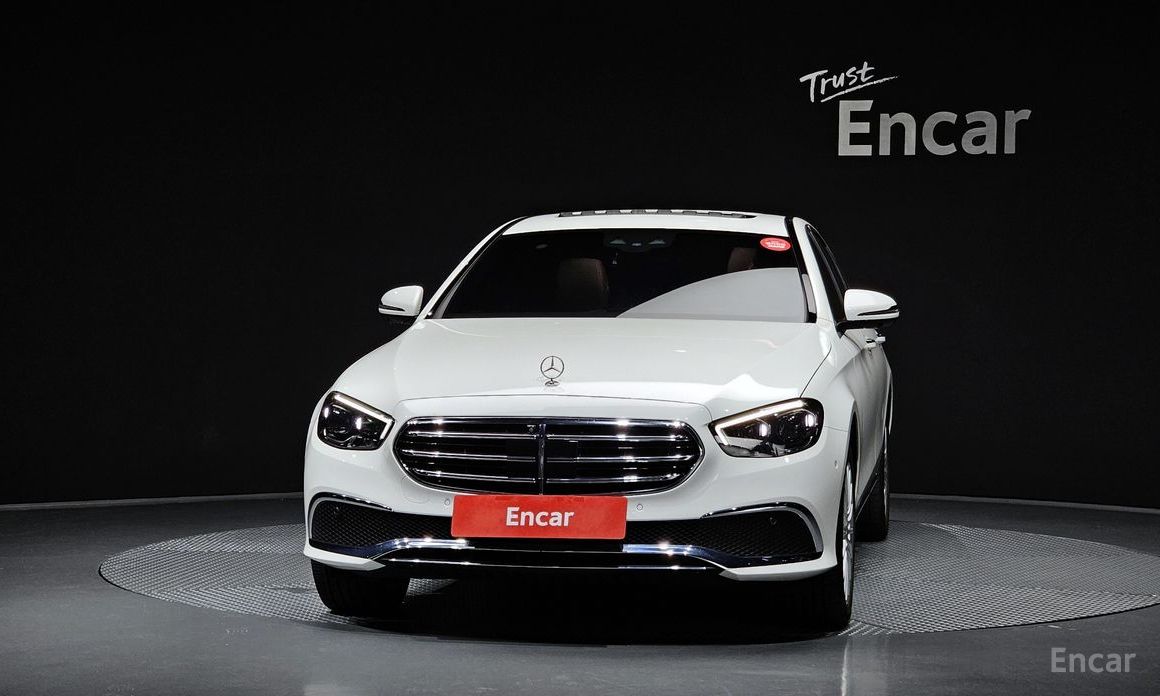 E-Class W213E220d 4MATIC Exclusive 4