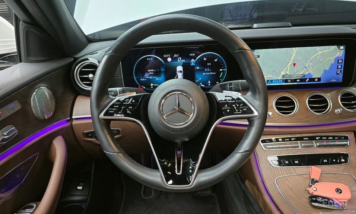 E-Class W213E220d 4MATIC Exclusive 14