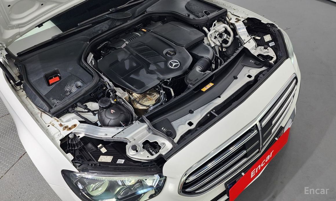 E-Class W213E220d 4MATIC Exclusive 7