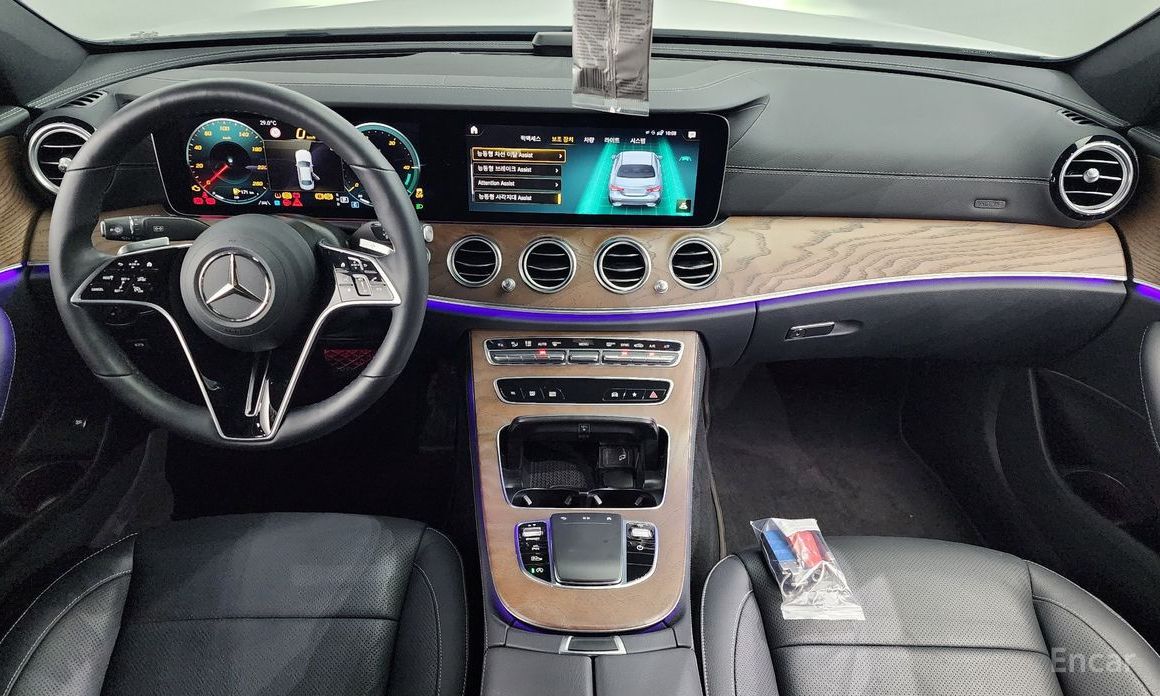 E-Class W213E220d 4MATIC Exclusive 8