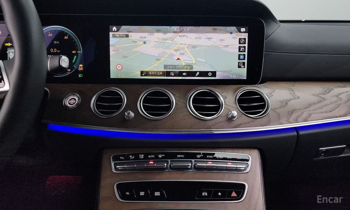 E-Class W213E220d 4MATIC Exclusive 16