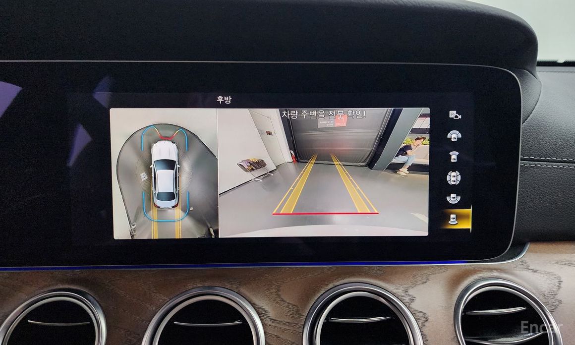 E-Class W213E220d 4MATIC Exclusive 17