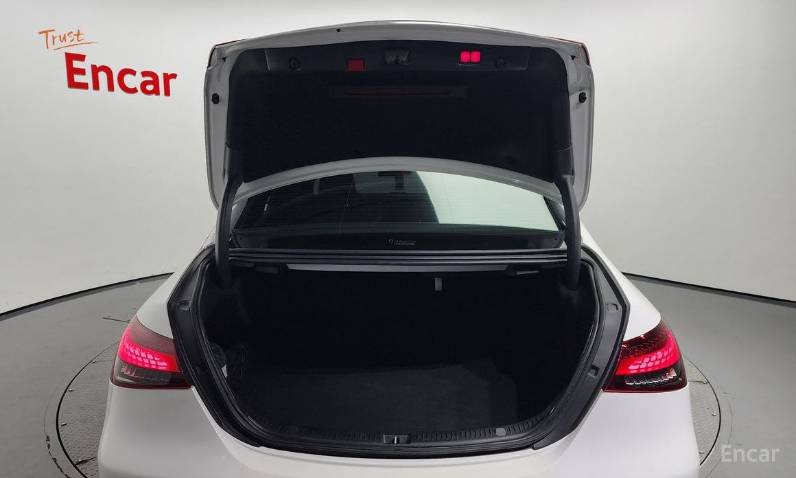 E-Class W213E220d 4MATIC Exclusive 21