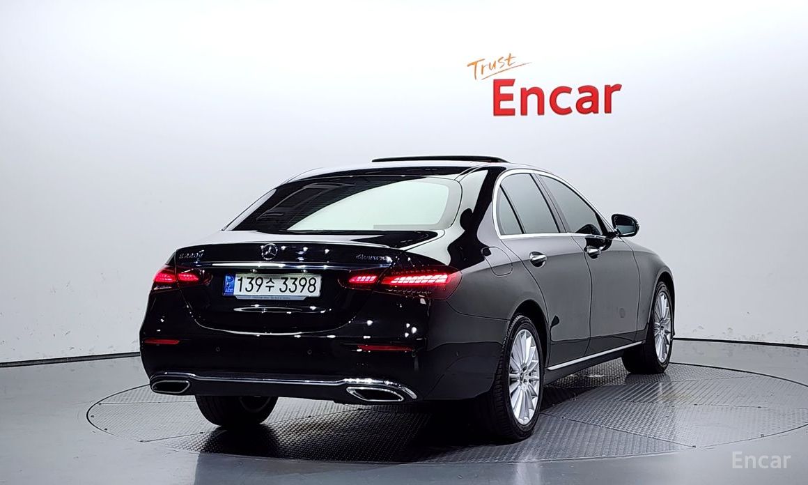 E-Class W213E220d 4MATIC Exclusive 3
