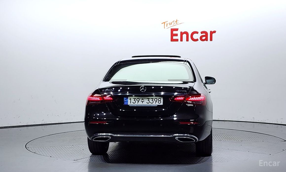 E-Class W213E220d 4MATIC Exclusive 5