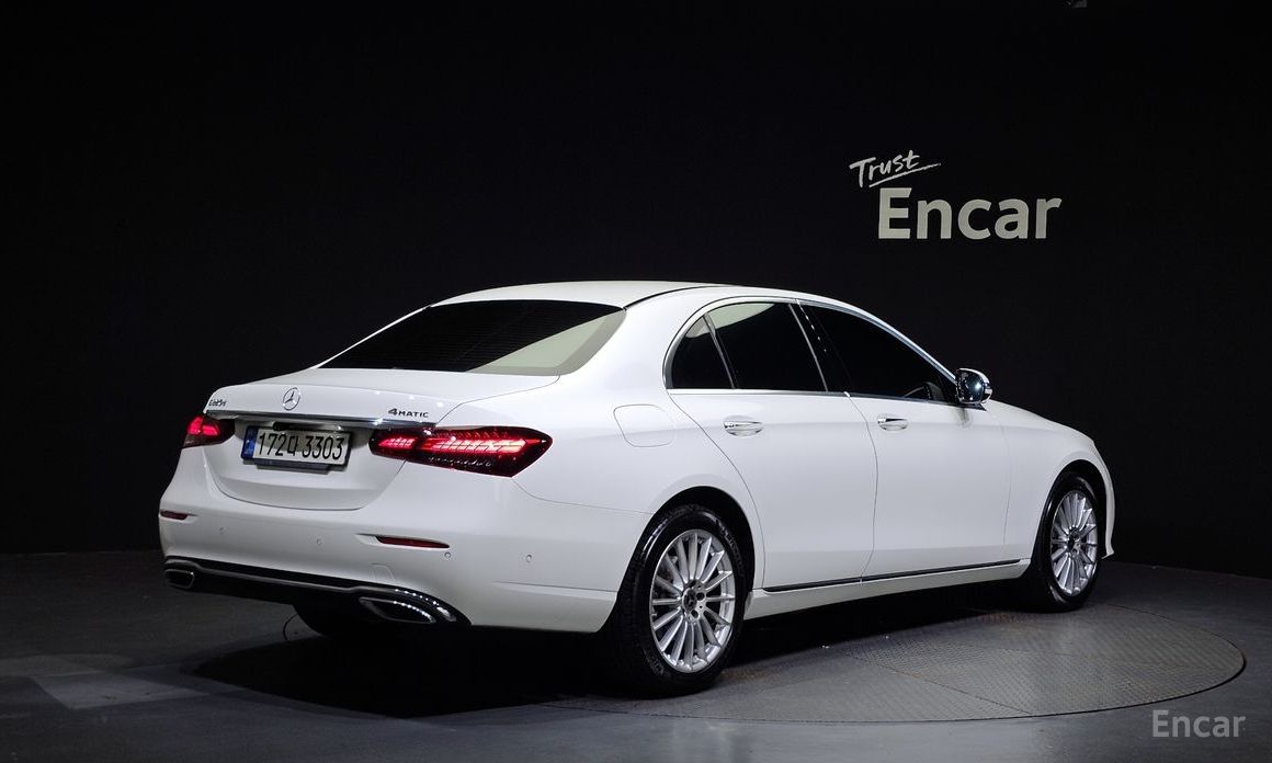 E-Class W213E220d 4MATIC Exclusive 3