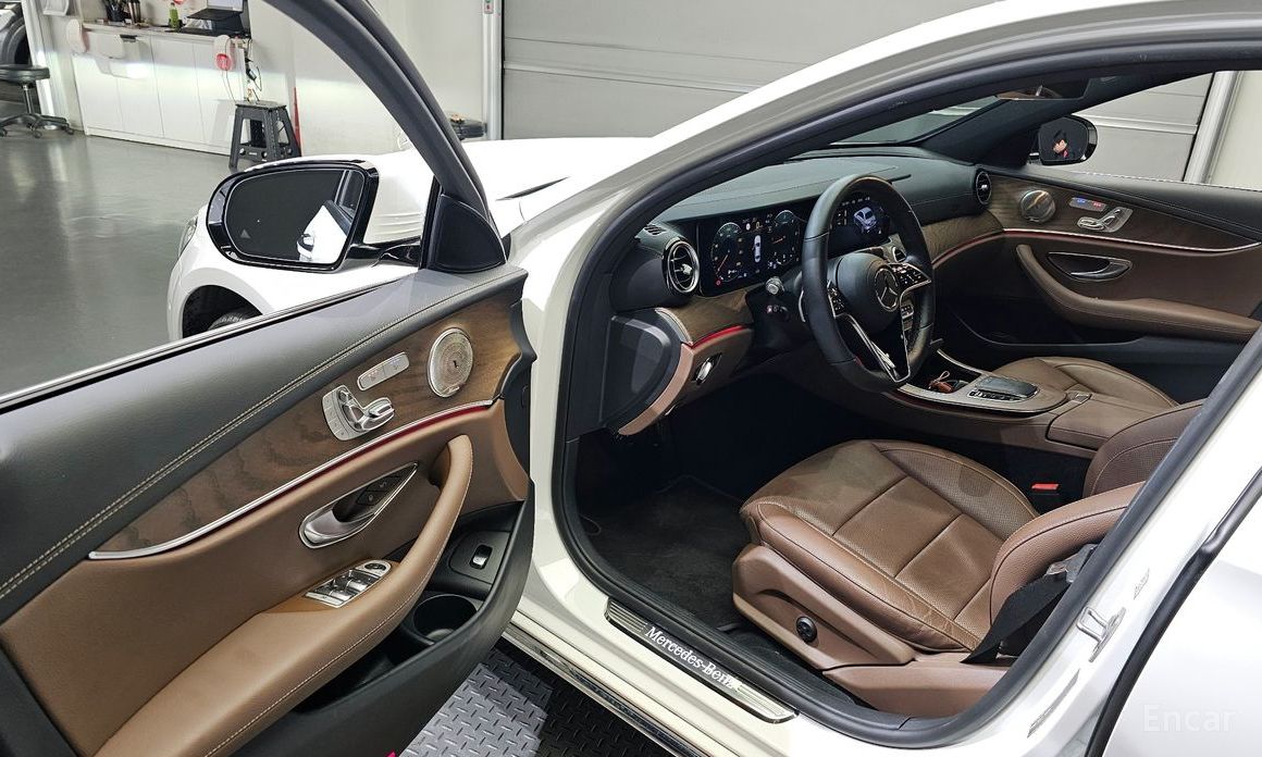 E-Class W213E220d 4MATIC Exclusive 11