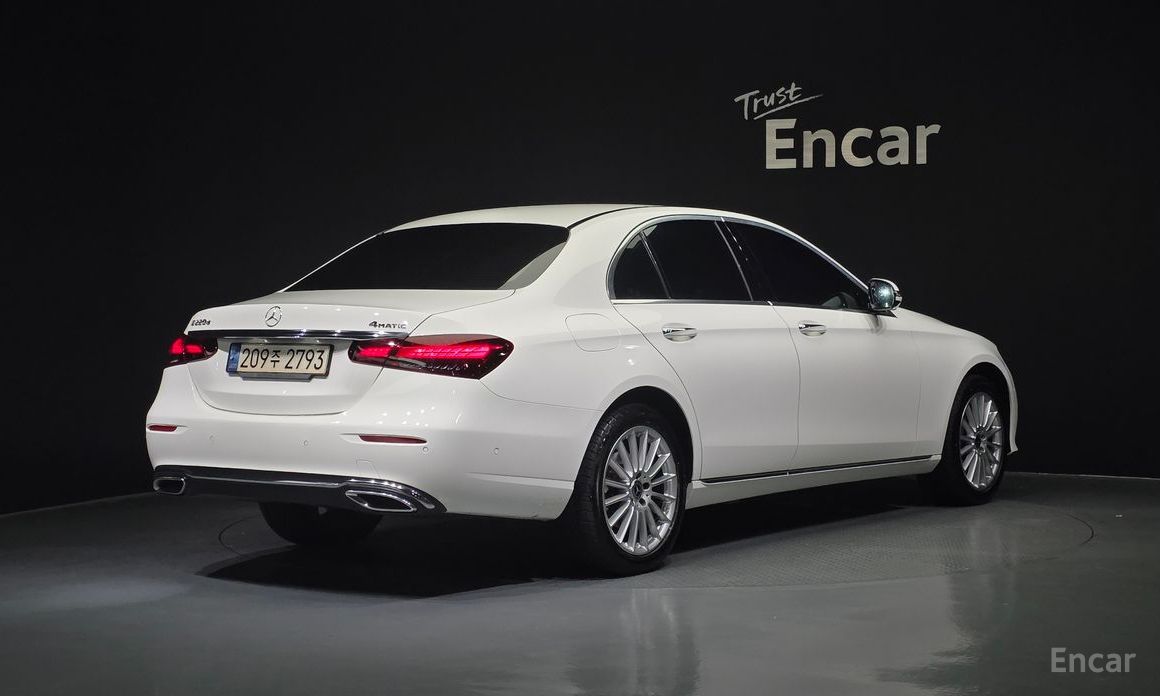 E-Class W213E220d 4MATIC Exclusive 3