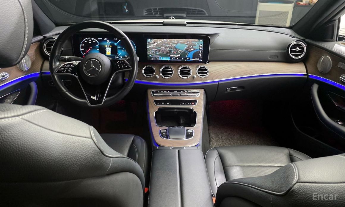 E-Class W213E220d 4MATIC Exclusive 8