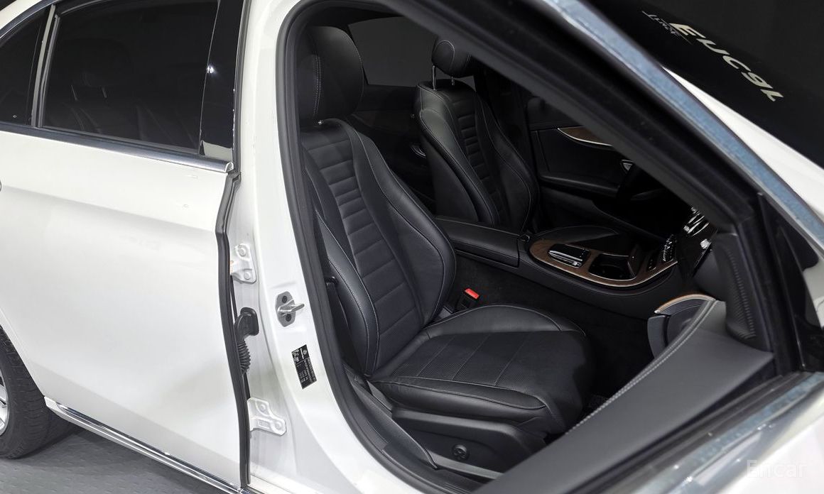 E-Class W213E220d 4MATIC Exclusive 13