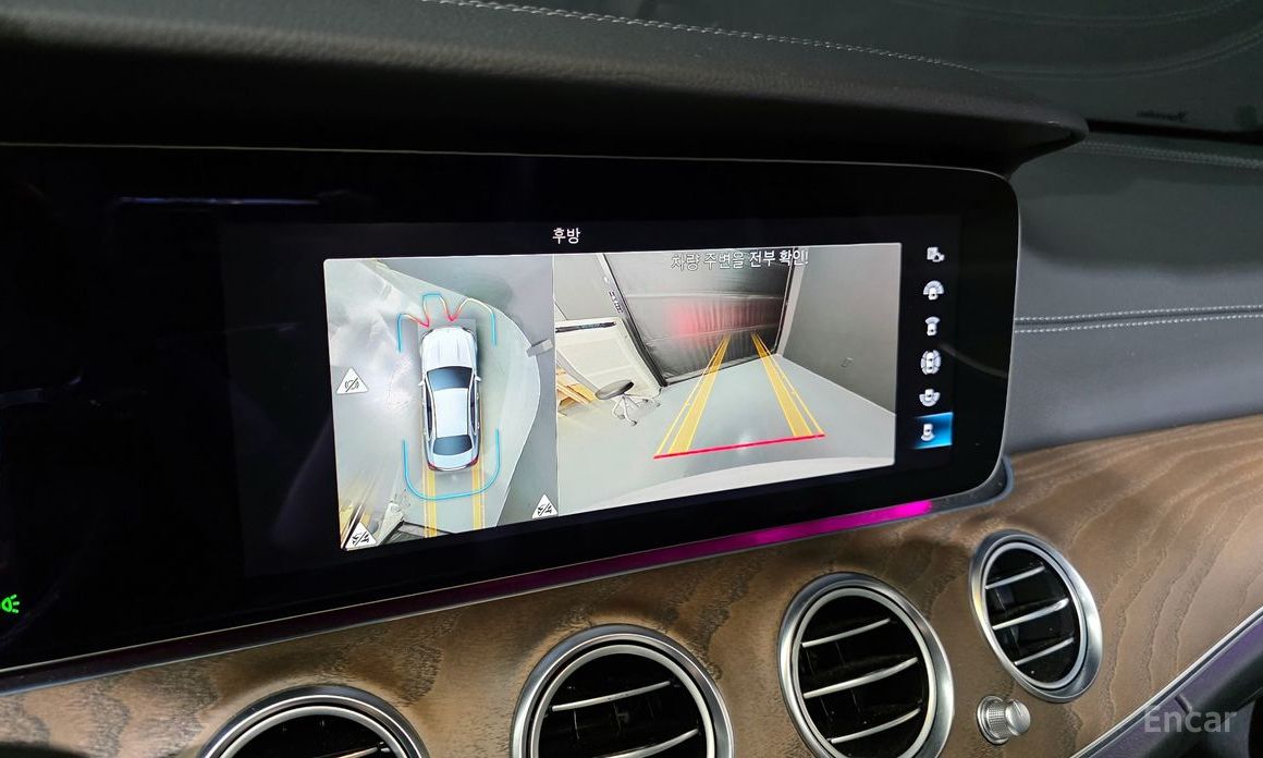 E-Class W213E220d 4MATIC Exclusive 16