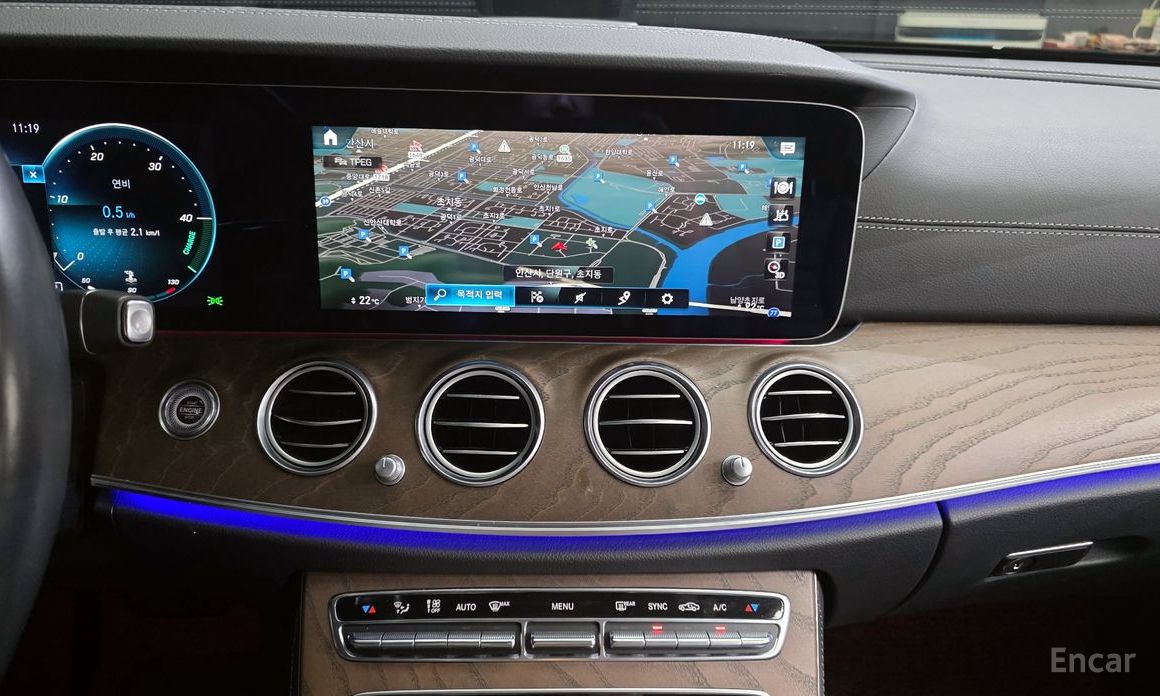 E-Class W213E220d 4MATIC Exclusive 18
