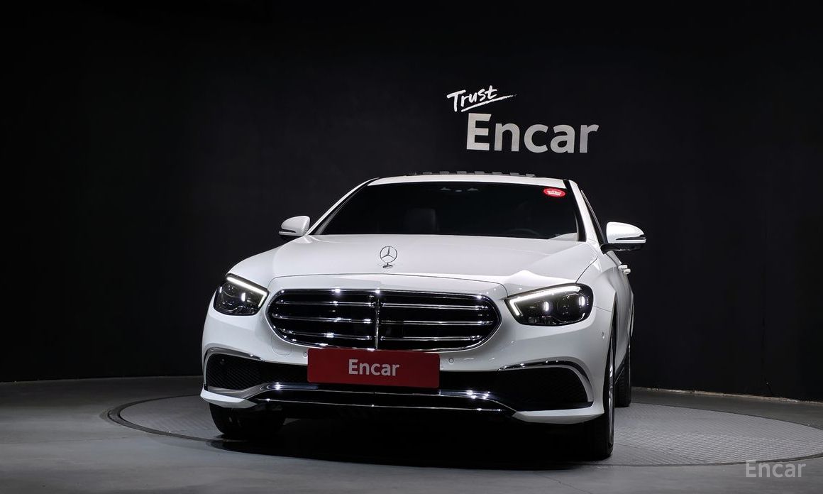 E-Class W213E220d 4MATIC Exclusive 4