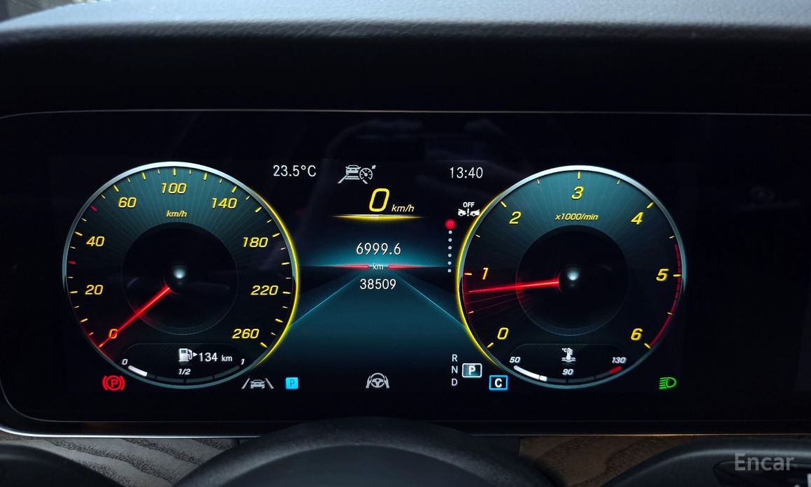 E-Class W213E220d 4MATIC Exclusive 9