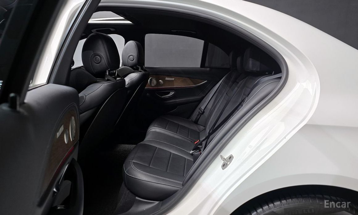 E-Class W213E220d 4MATIC Exclusive 14