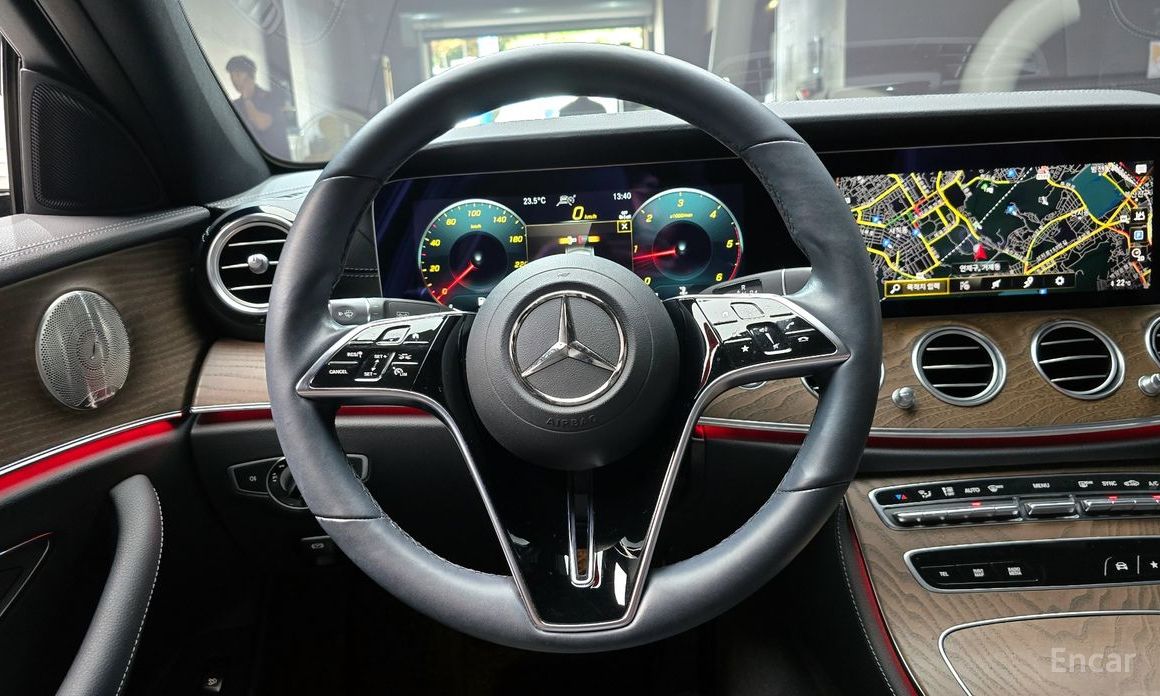 E-Class W213E220d 4MATIC Exclusive 15