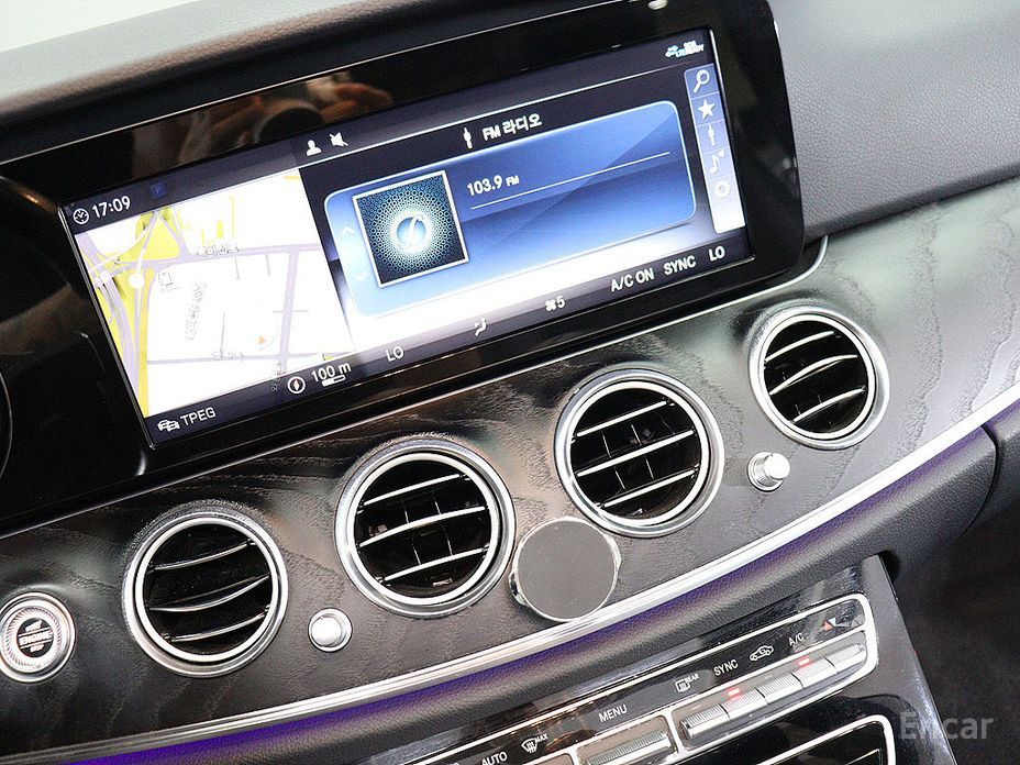 Mercedes-Benz E-Class W213E220d Avant-Garde №14