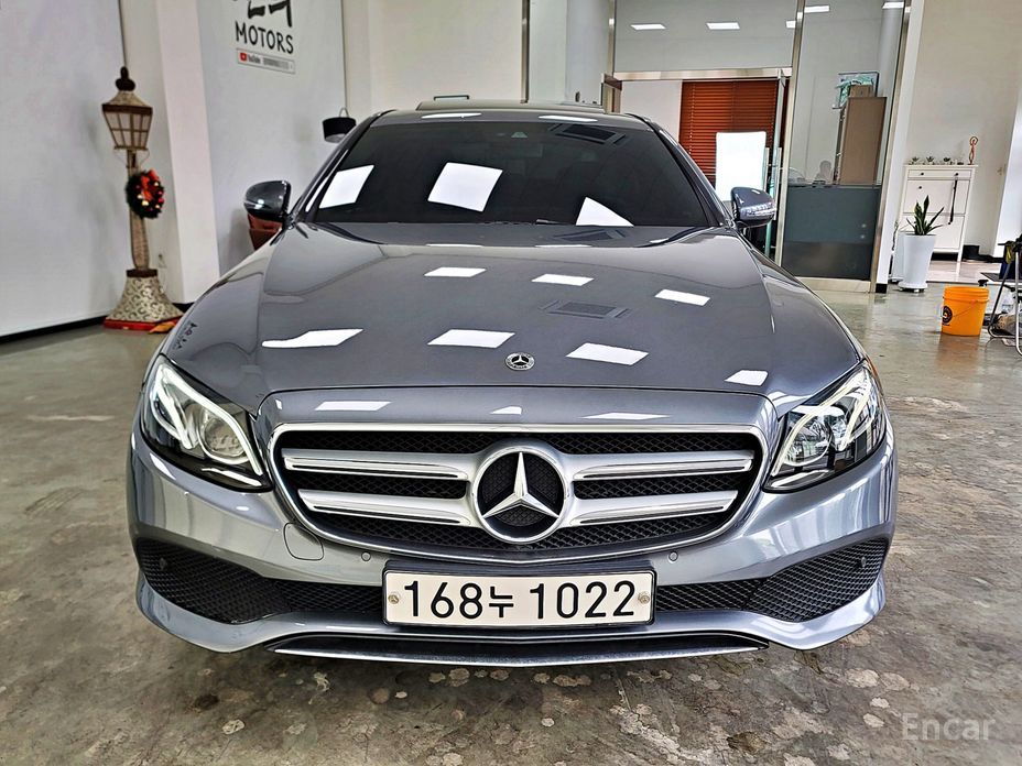 E-Class W213E220d Avant-Garde 4