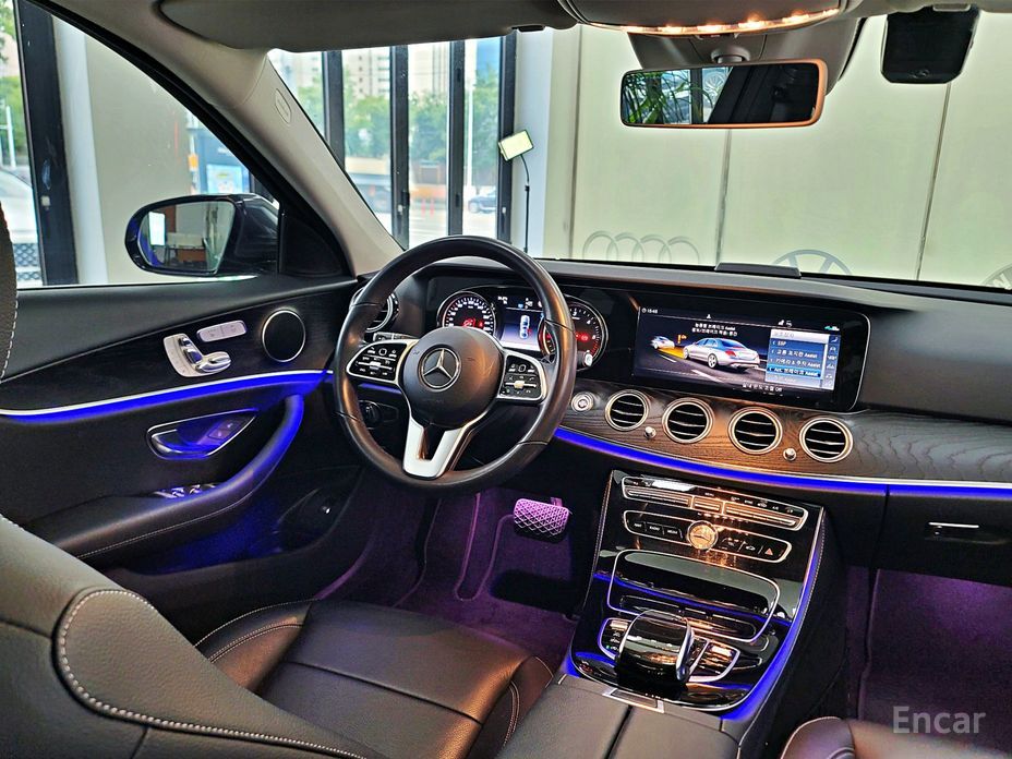 E-Class W213E220d Avant-Garde 14