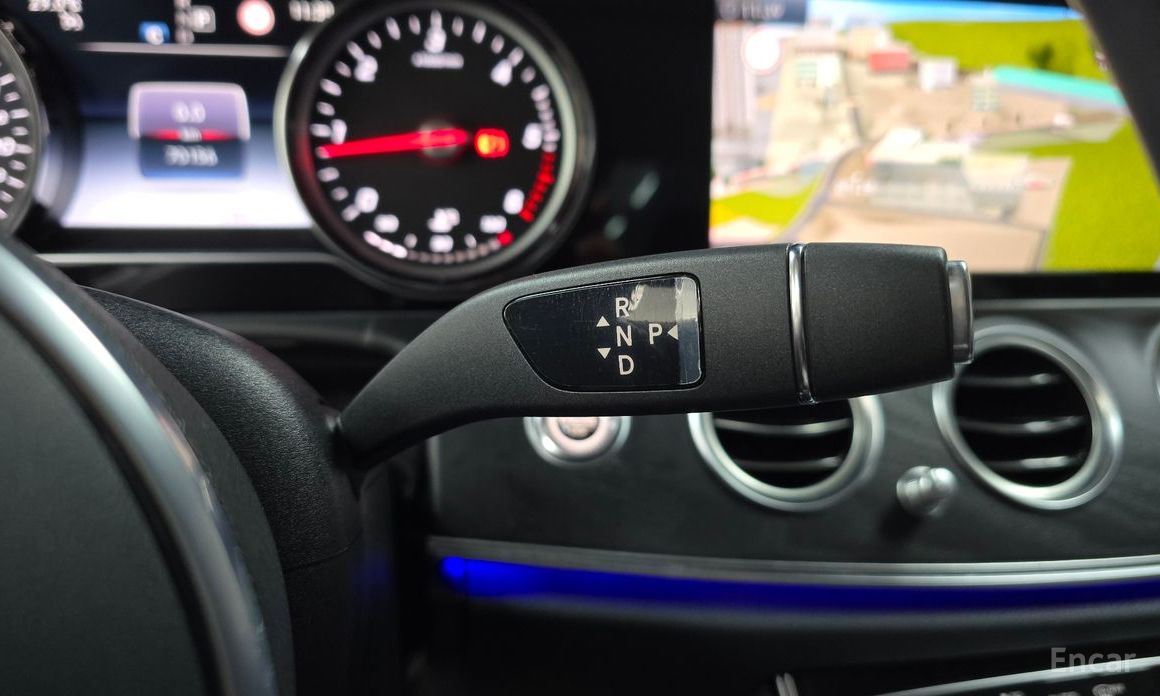 Mercedes-Benz E-Class W213E220d Avant-Garde №10