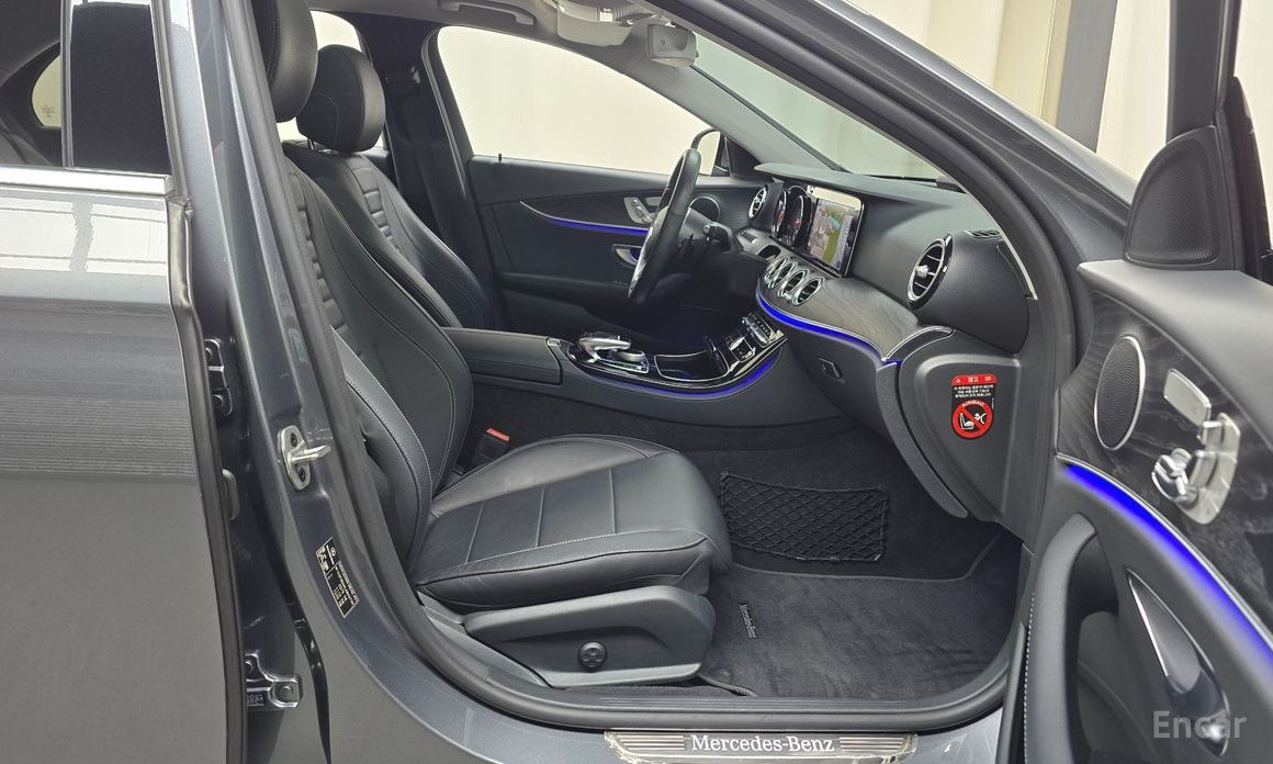 Mercedes-Benz E-Class W213E220d Avant-Garde №11