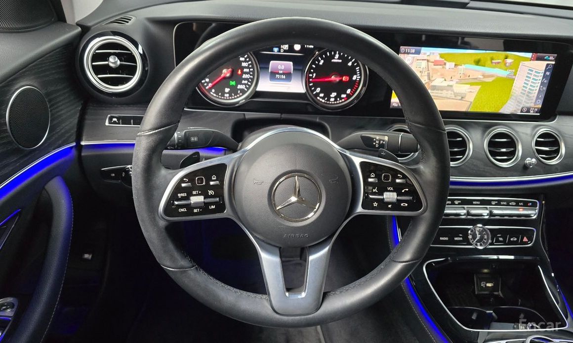 Mercedes-Benz E-Class W213E220d Avant-Garde №14