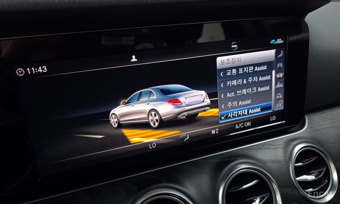 Mercedes-Benz E-Class W213E220d Avant-Garde №17