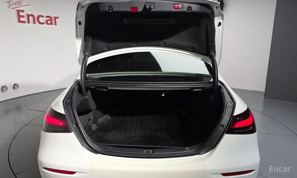 E-Class W213E250 Avant-Garde 21