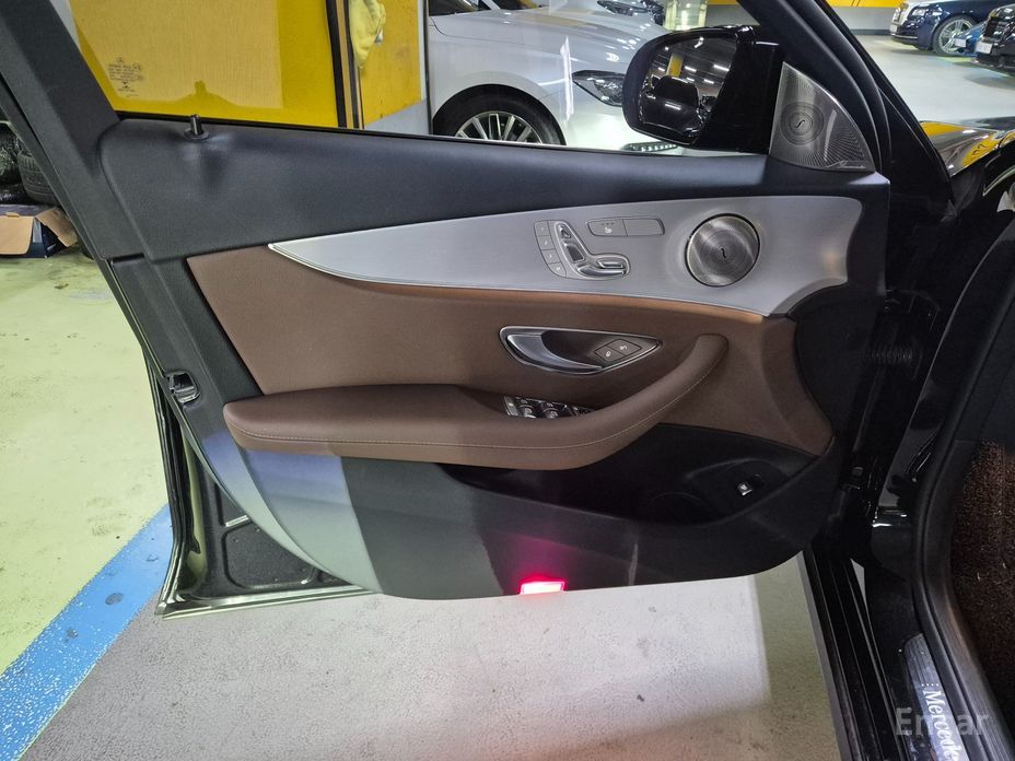 Mercedes-Benz E-Class W213E250 Avant-Garde №18