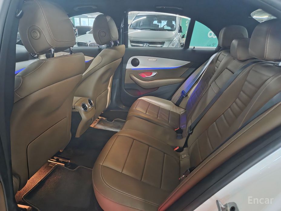 Mercedes-Benz E-Class W213E250 Avant-Garde №12