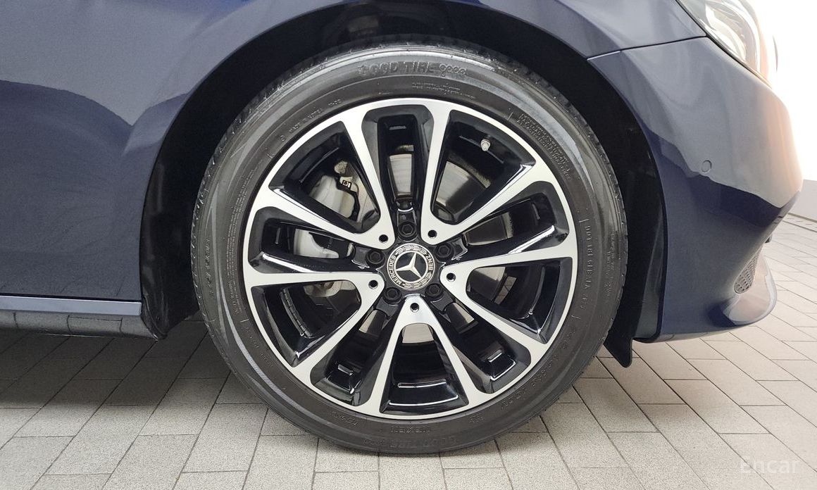 Mercedes-Benz E-Class W213E250 Avant-Garde №6