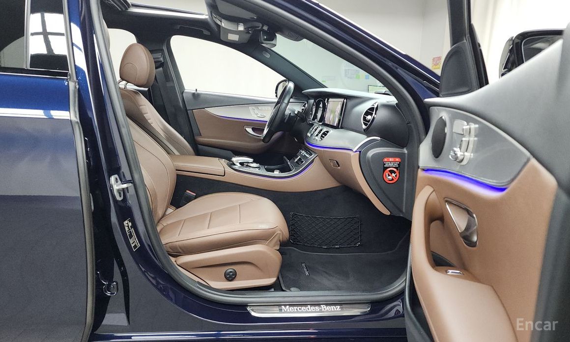 Mercedes-Benz E-Class W213E250 Avant-Garde №12