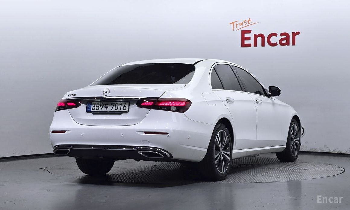 Mercedes-Benz E-Class W213E250 Avant-Garde №3