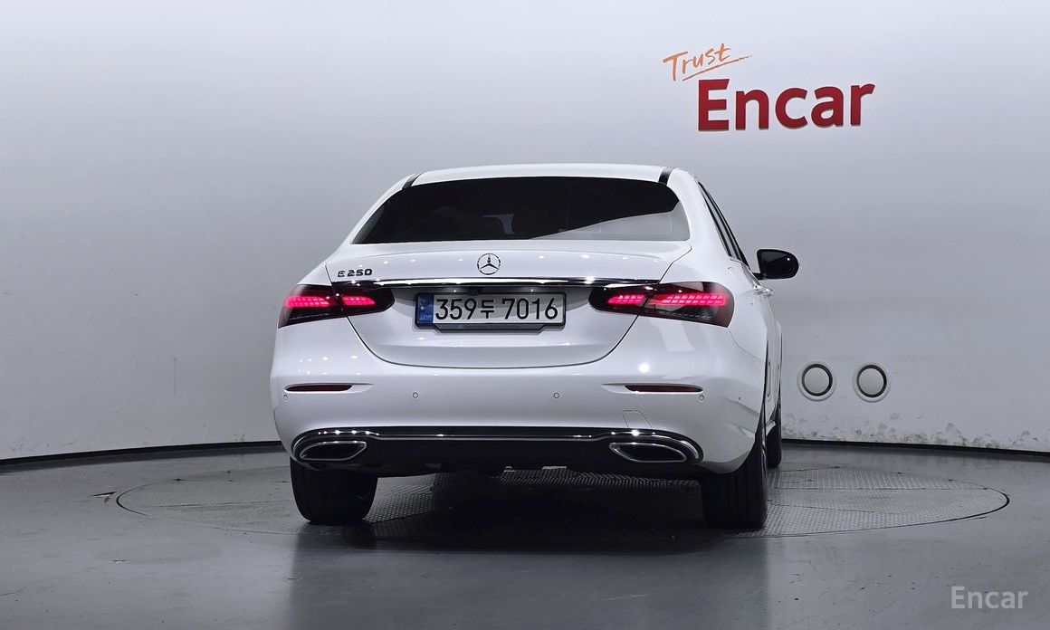 Mercedes-Benz E-Class W213E250 Avant-Garde №5