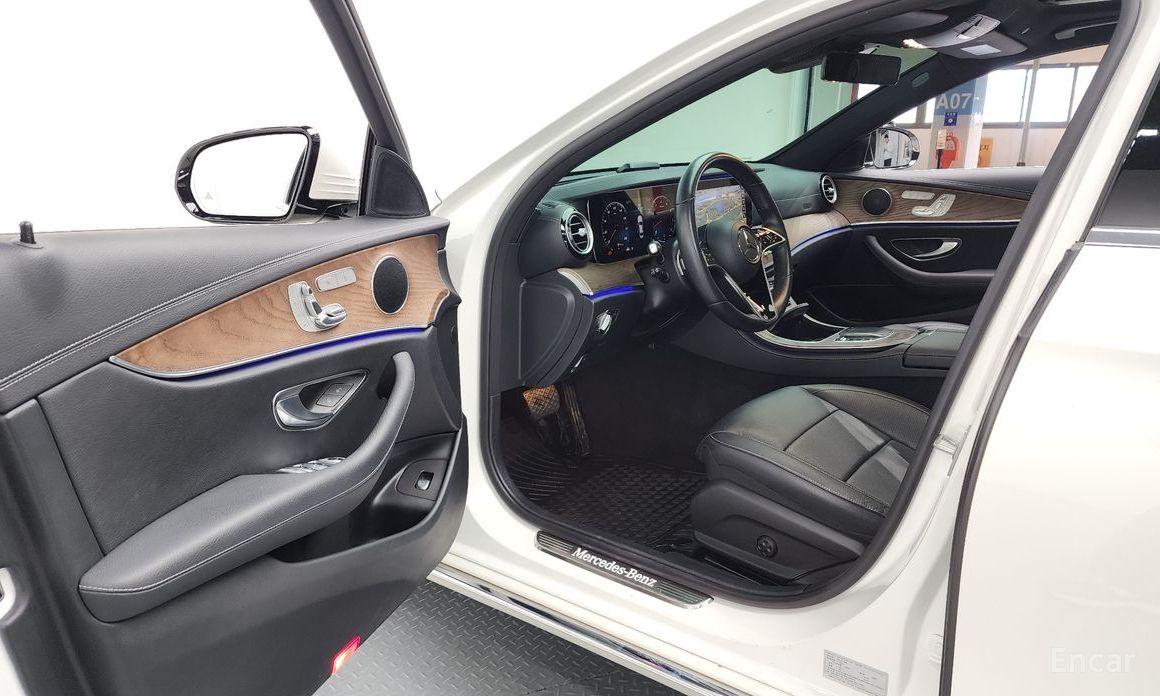 E-Class W213E250 Exclusive 11