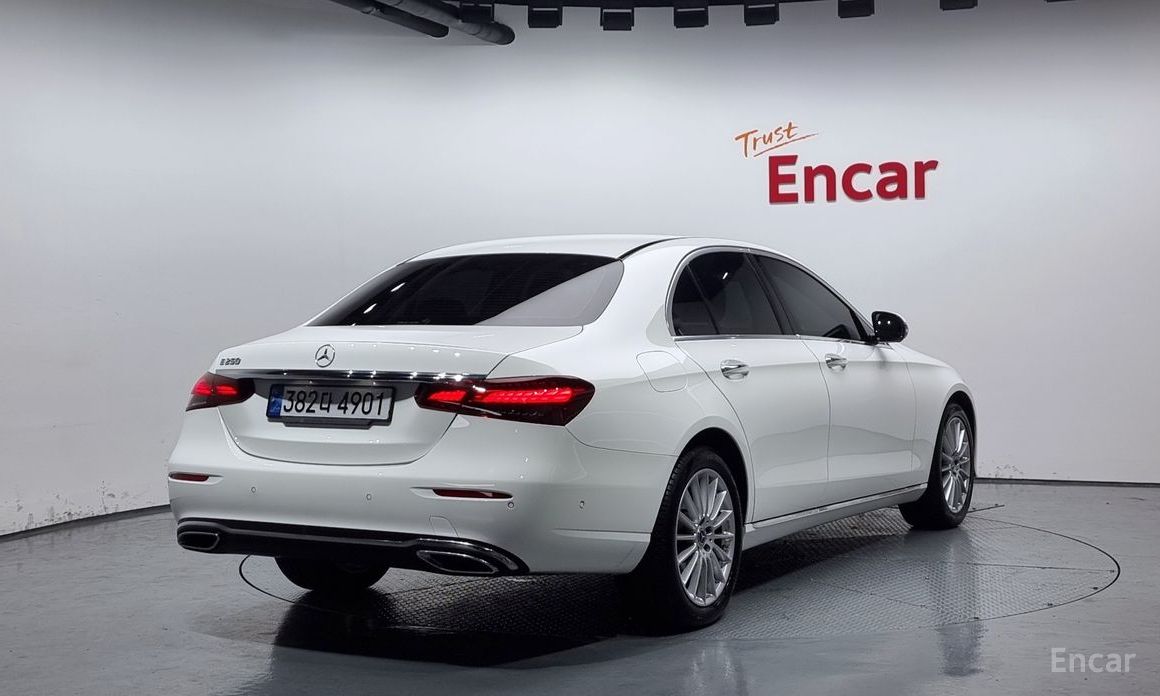 E-Class W213E250 Exclusive 3
