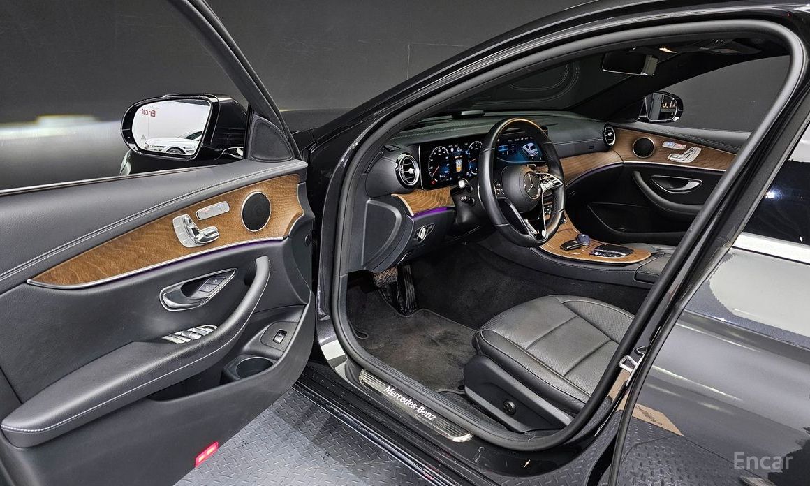 Mercedes-Benz E-Class W213E250 Exclusive №12