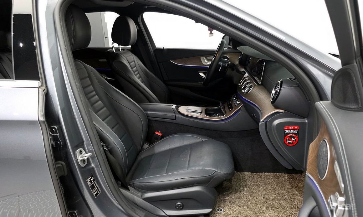 E-Class W213E250 Exclusive 12