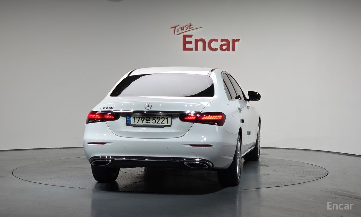E-Class W213E250 Exclusive 4