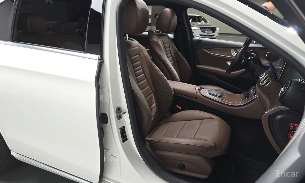 E-Class W213E250 Exclusive 11