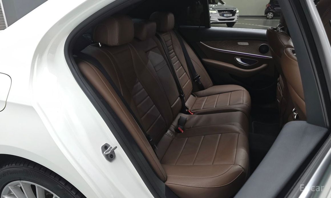 E-Class W213E250 Exclusive 12