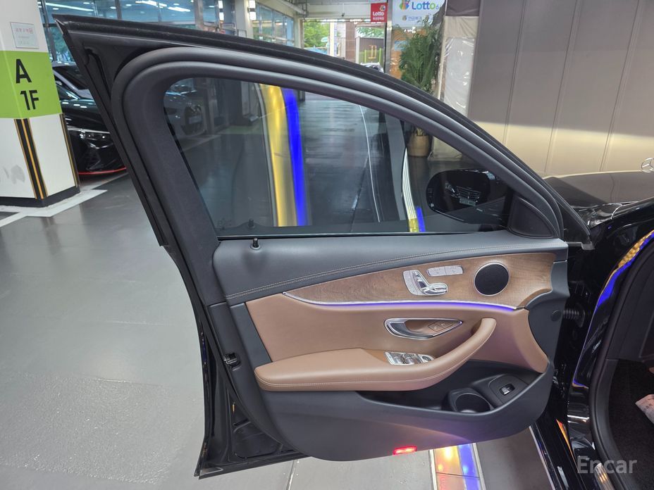 E-Class W213E250 Exclusive 13