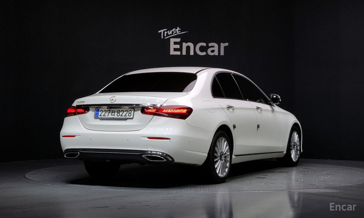Mercedes-Benz E-Class W213E250 Exclusive  3