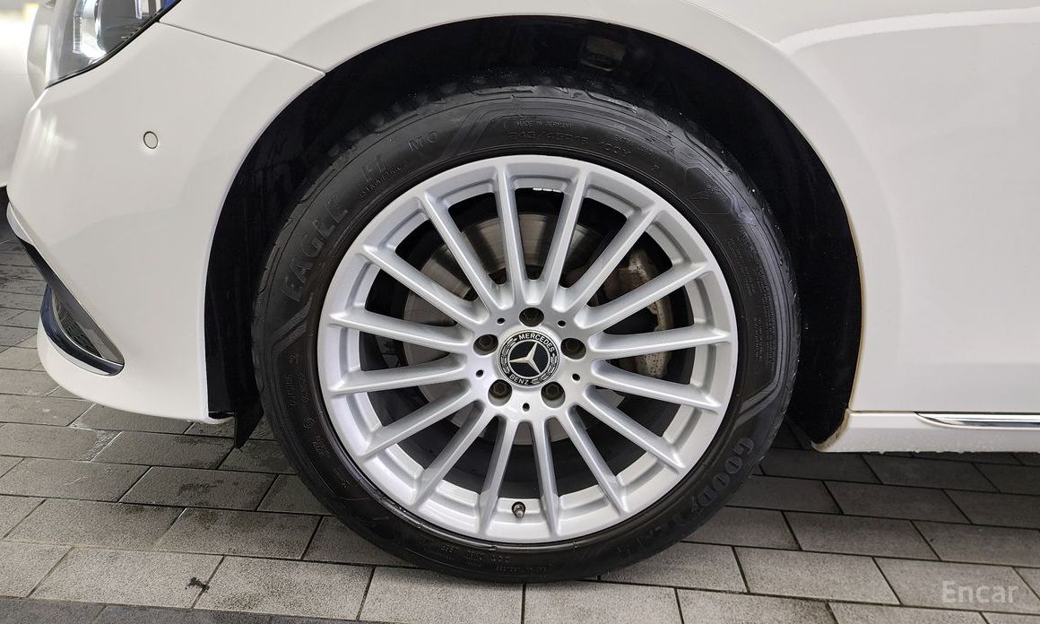 Mercedes-Benz E-Class W213E250 Exclusive  6