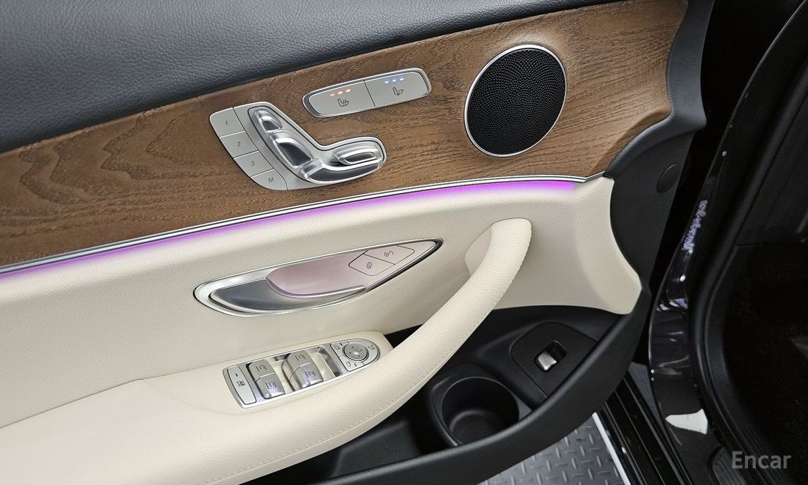 Mercedes-Benz E-Class W213E250 Exclusive №20