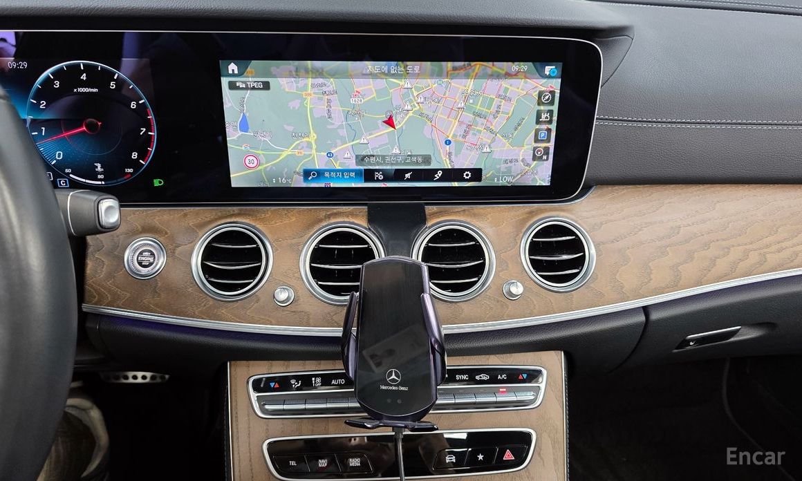 Mercedes-Benz E-Class W213E250 Exclusive №15