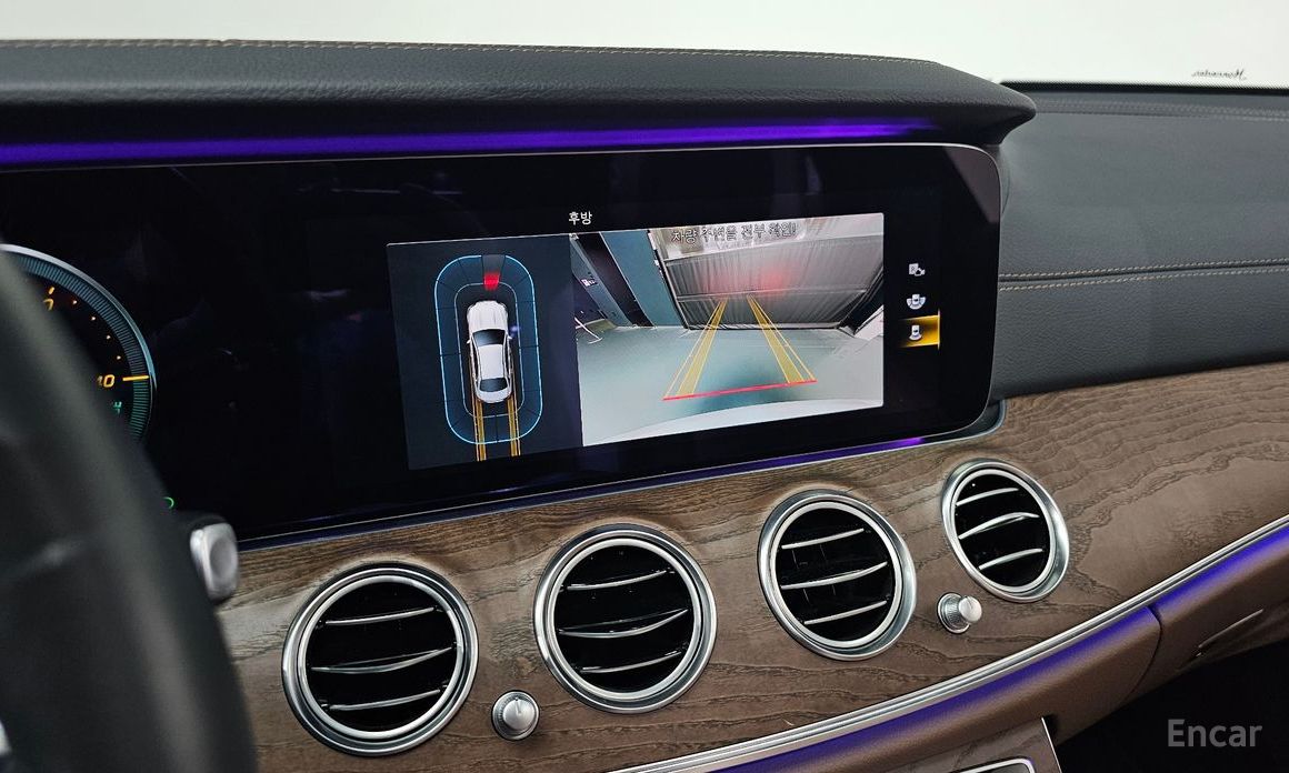 E-Class W213E250 Exclusive 17