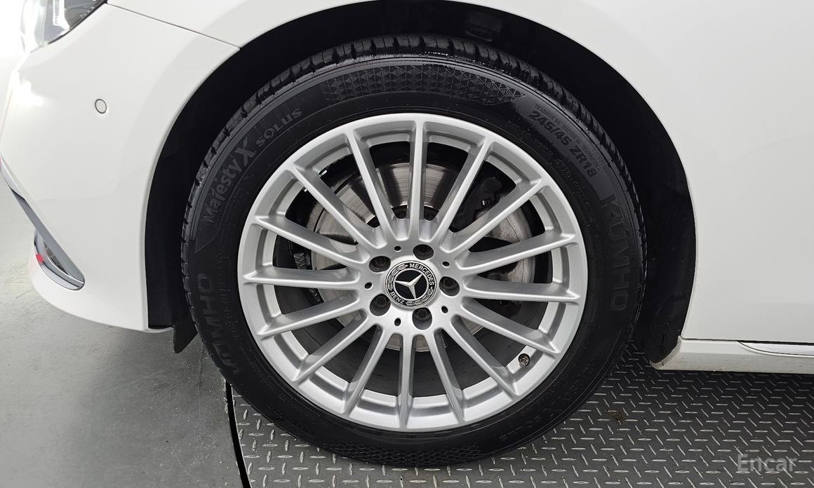 Mercedes-Benz E-Class W213E250 Exclusive №6