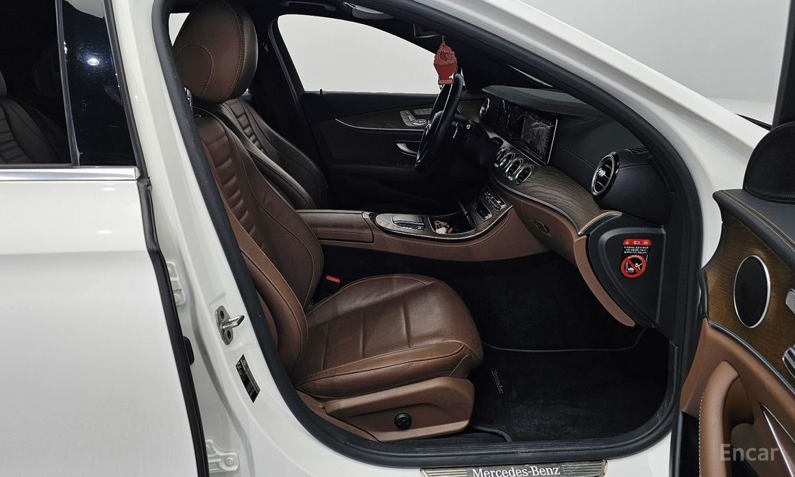 E-Class W213E250 Exclusive 12