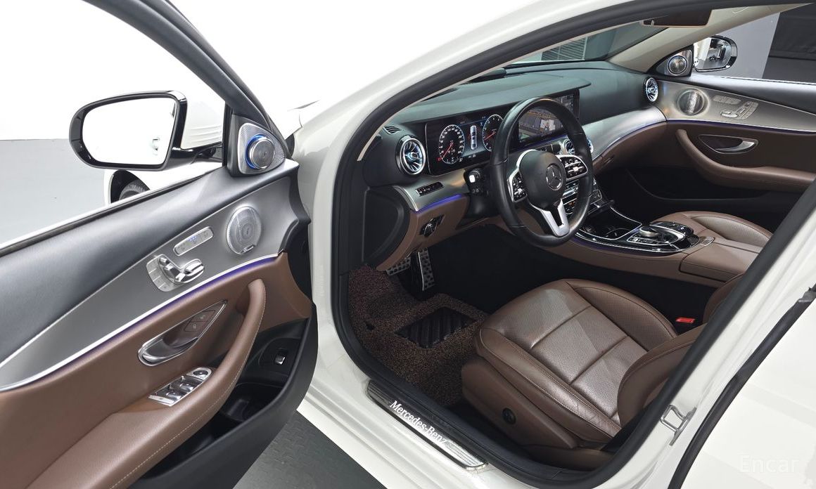 Mercedes-Benz E-Class W213E300 4MATIC AMG Line №11